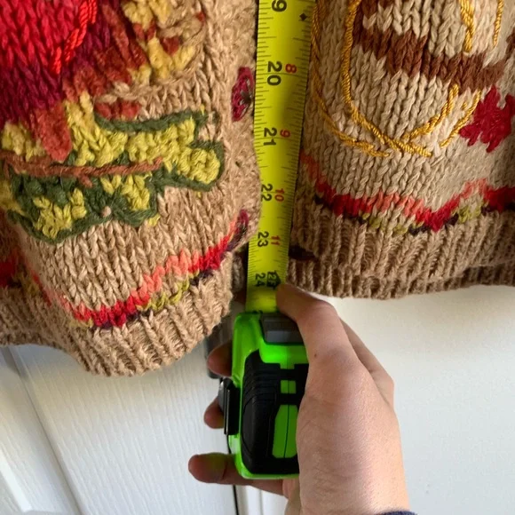 Heirloom collectibles Floral Knit Women's Sweater - Picture 13 of 16